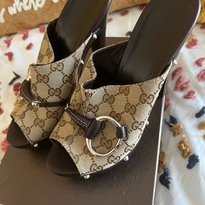 Brand New Authentic Gucci Clogs! Closet Purge (make an offer) Very comfortable!